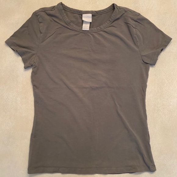 H&M Tops - h&m // conscious // t-shirt // s